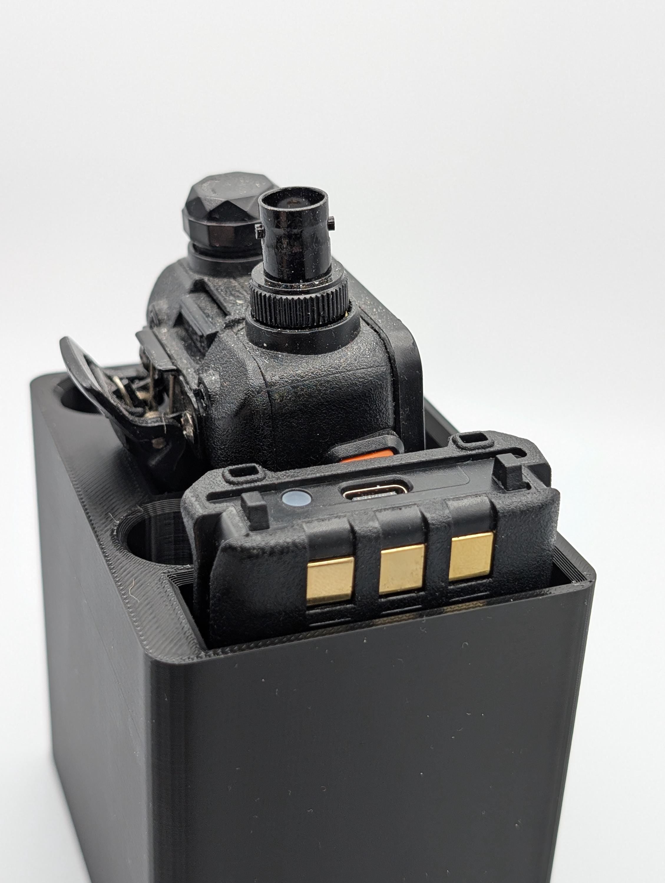 UV-5R Holder 30