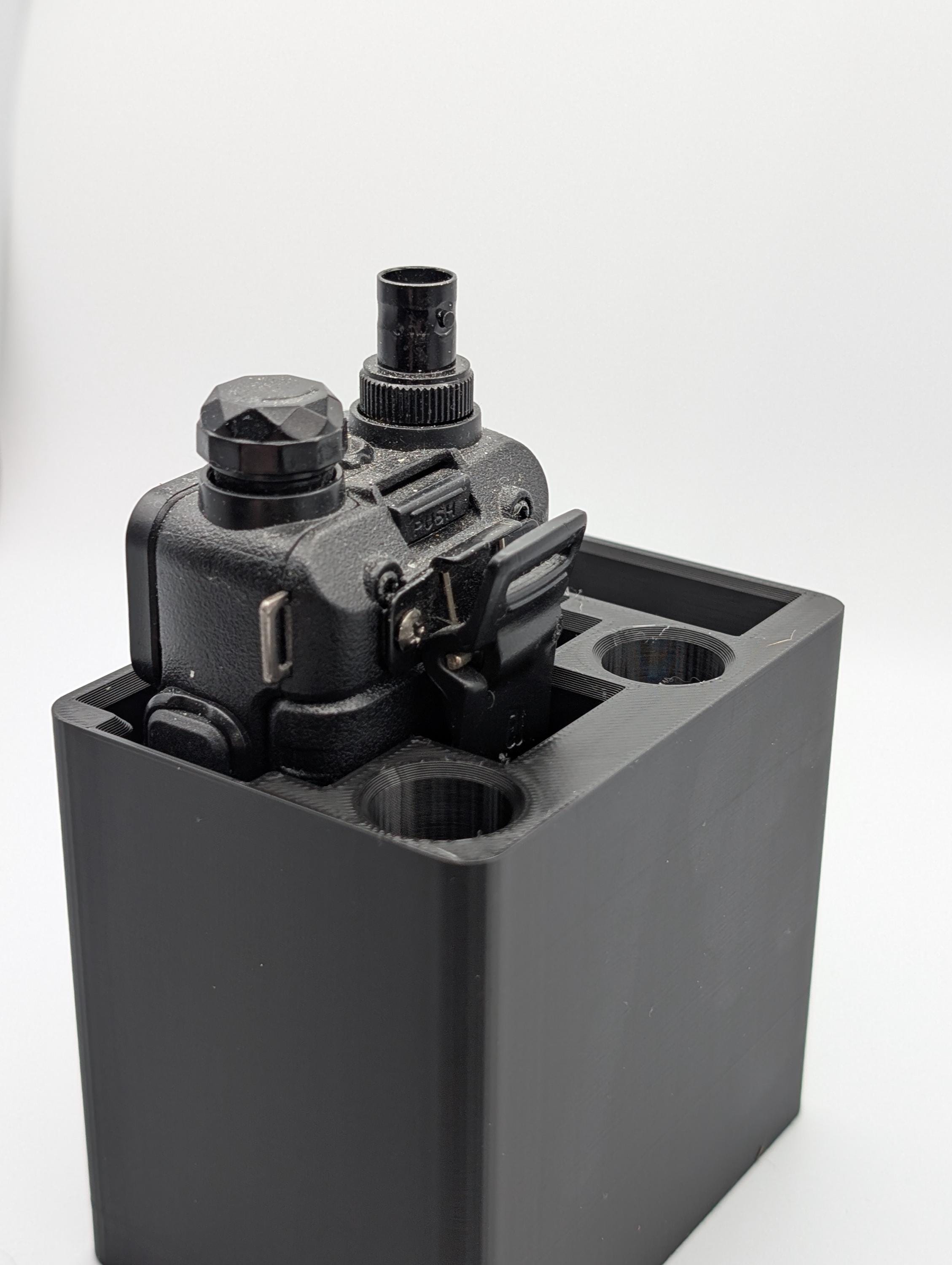 UV-5R Holder 30